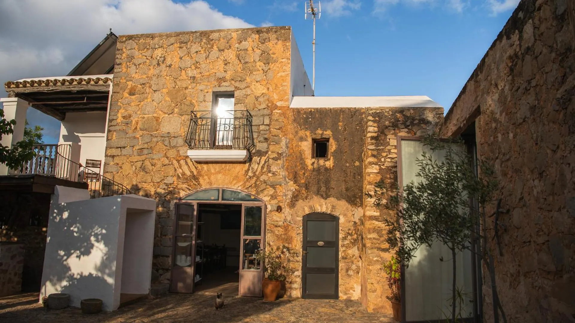 Country house Hotel Rural Can Partit Adults Only-Ibiza Santa Agnes de Corona